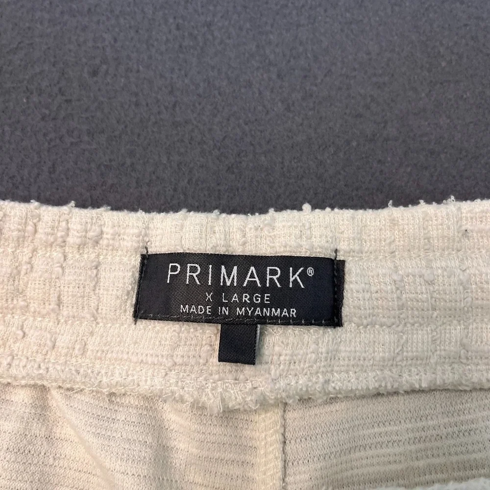 Primark Mens XL Textured Drawstring Shorts Cream Honeycomb Weave Feather Chicken